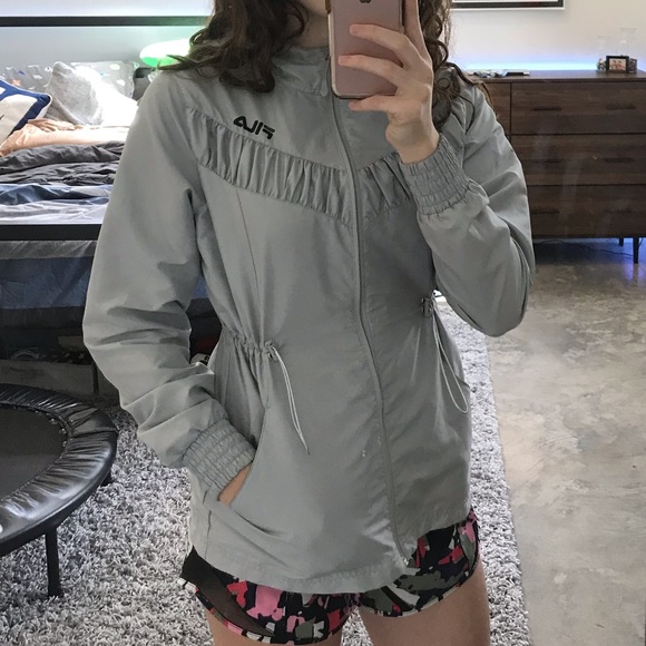 (SOLD) FILA Windbreaker - Picture 6 of 8